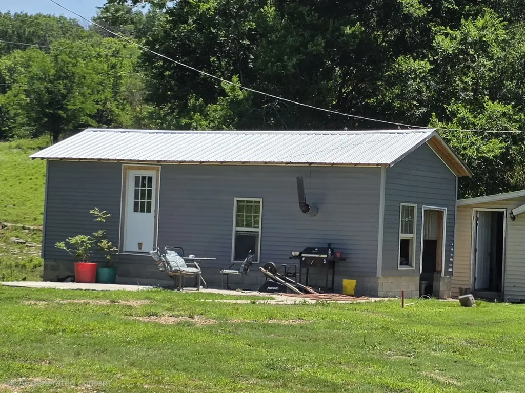 448 Holder Branch Lane Hartsville TN 37074