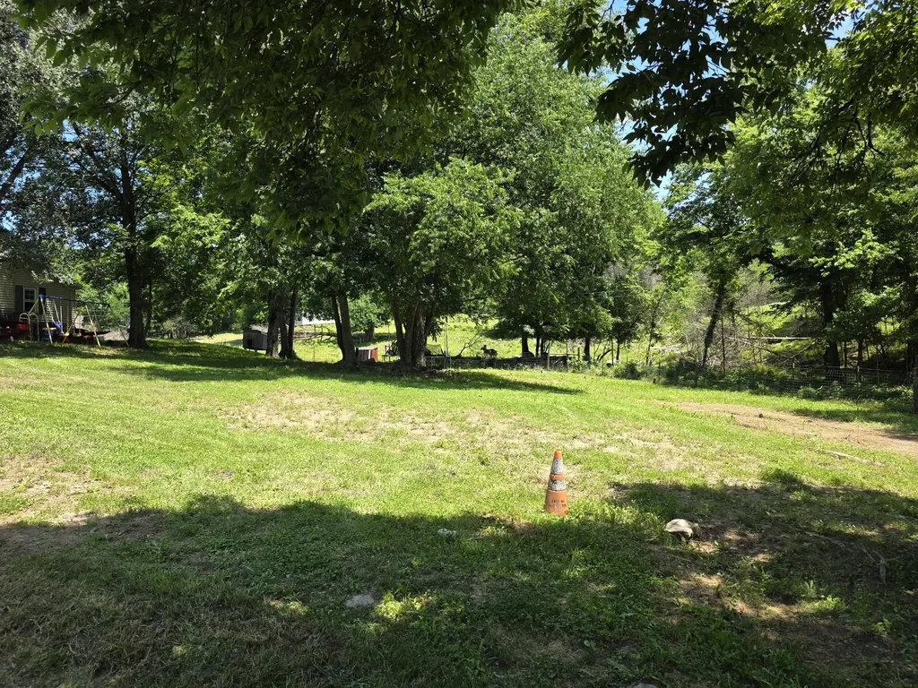 448 Holder Branch Lane Hartsville TN 37074