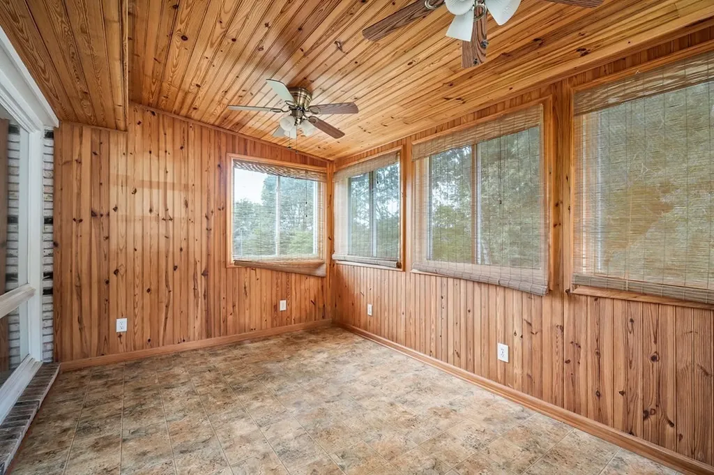 242 Oakland Drive Sparta TN 38583