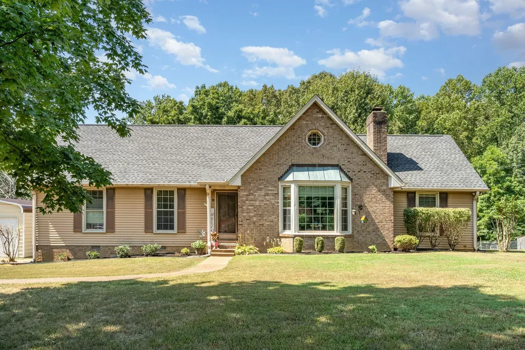 8049 New Chapel Road Springfield TN 37172