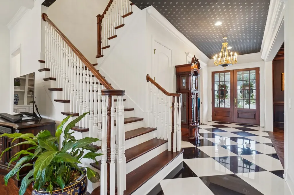 813 Stonewater Boulevard Franklin TN 37064