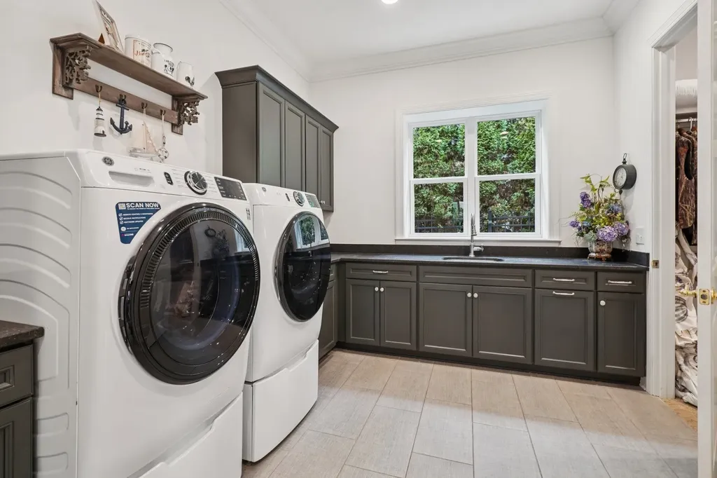 813 Stonewater Boulevard Franklin TN 37064