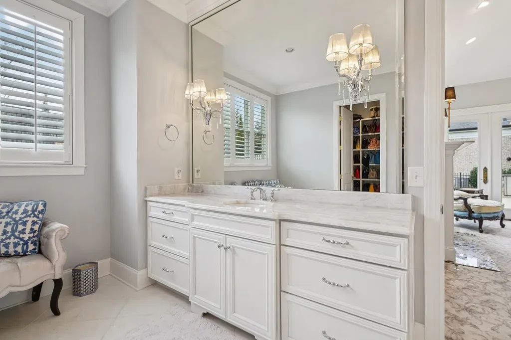 813 Stonewater Boulevard Franklin TN 37064