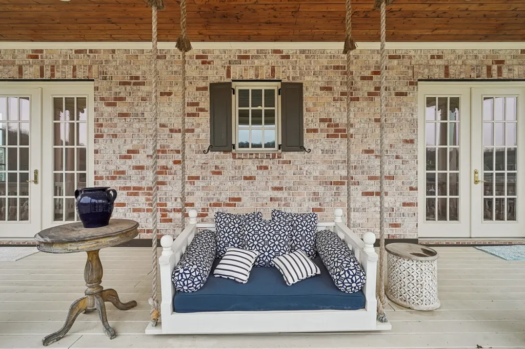 813 Stonewater Boulevard Franklin TN 37064