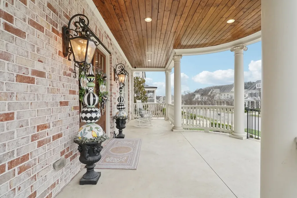 813 Stonewater Boulevard Franklin TN 37064