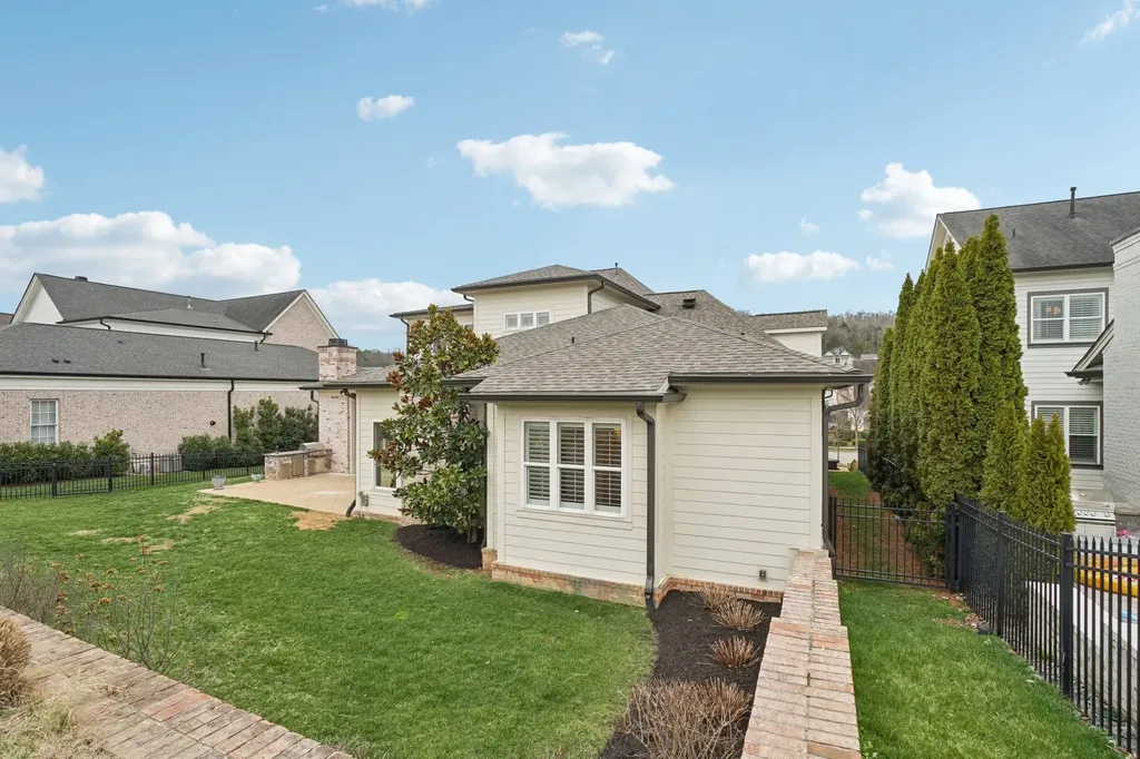 813 Stonewater Boulevard Franklin TN 37064