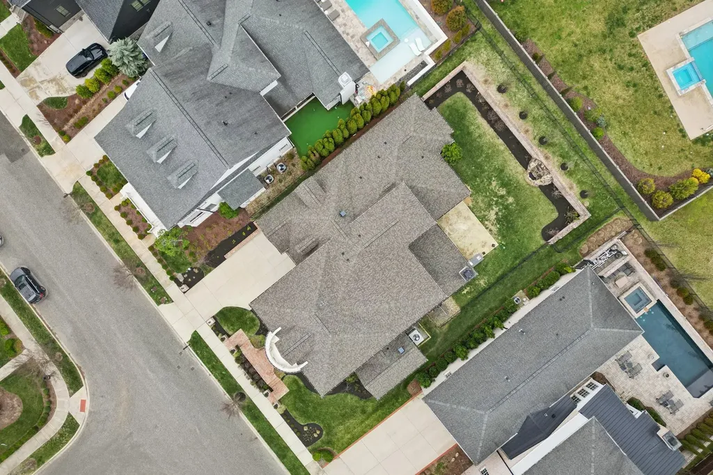 813 Stonewater Boulevard Franklin TN 37064