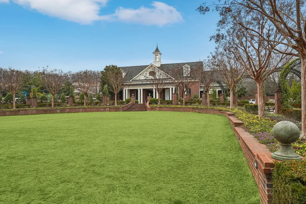 813 Stonewater Boulevard Franklin TN 37064