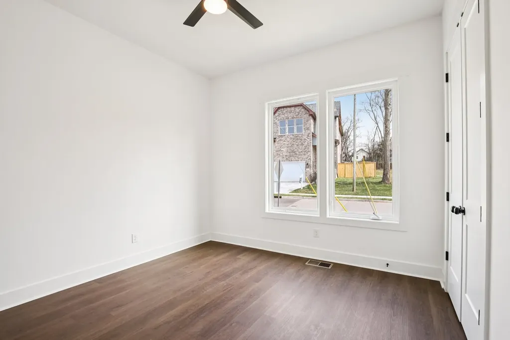 2213 18th Ave, N Nashville TN 37208