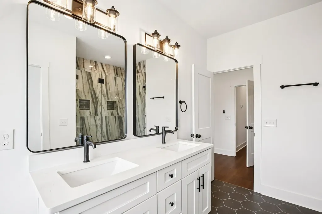 2213 18th Ave, N Nashville TN 37208