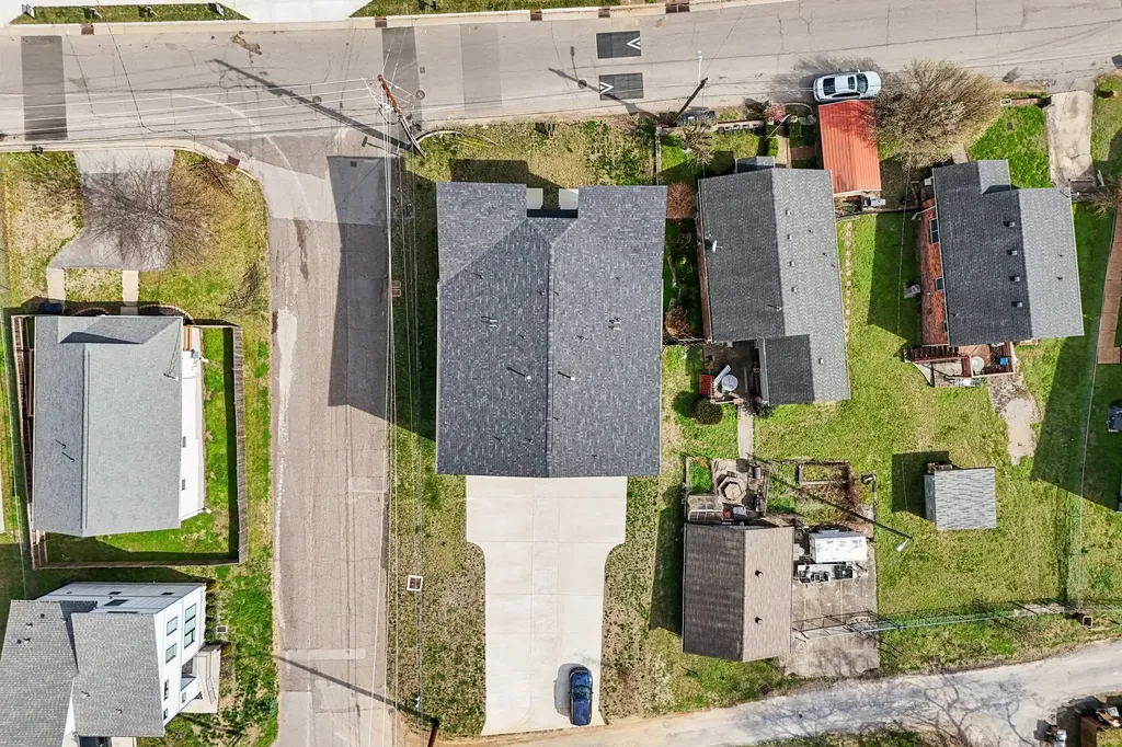 2213 18th Ave, N Nashville TN 37208