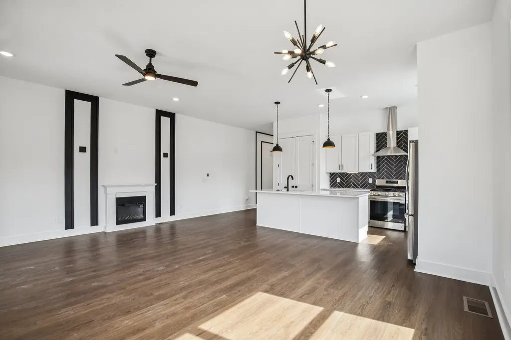 2211 18th Ave, N Nashville TN 37208