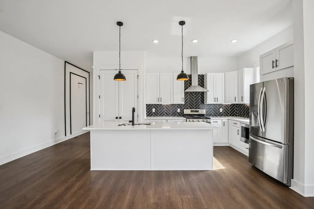 2211 18th Ave, N Nashville TN 37208