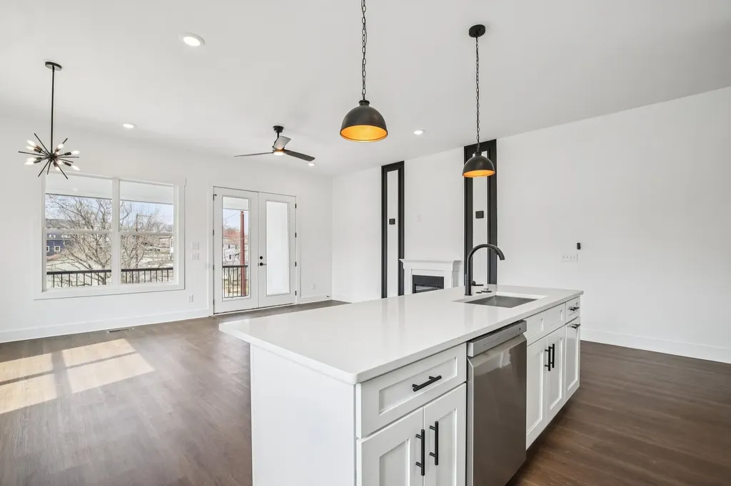 2211 18th Ave, N Nashville TN 37208