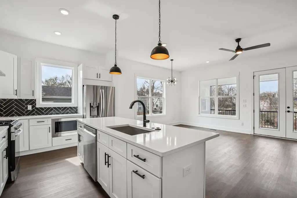 2211 18th Ave, N Nashville TN 37208