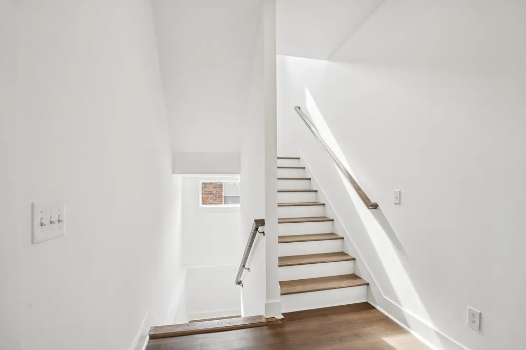 2211 18th Ave, N Nashville TN 37208