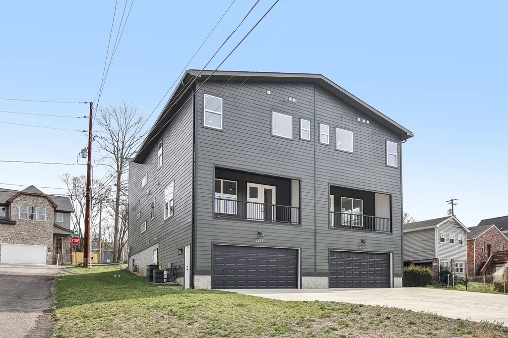 2211 18th Ave, N Nashville TN 37208