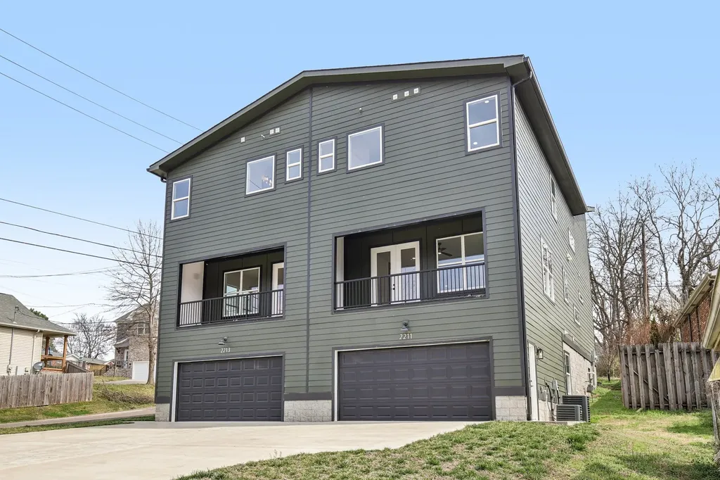 2211 18th Ave, N Nashville TN 37208