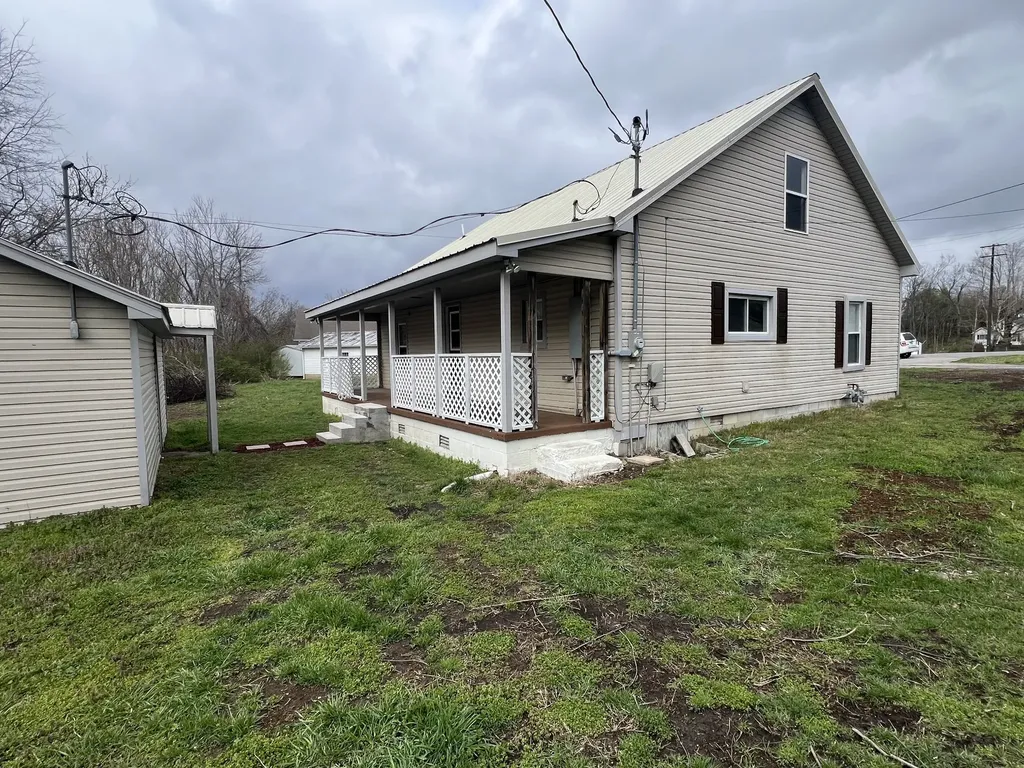666 Brattontown Circle Lafayette TN 37083