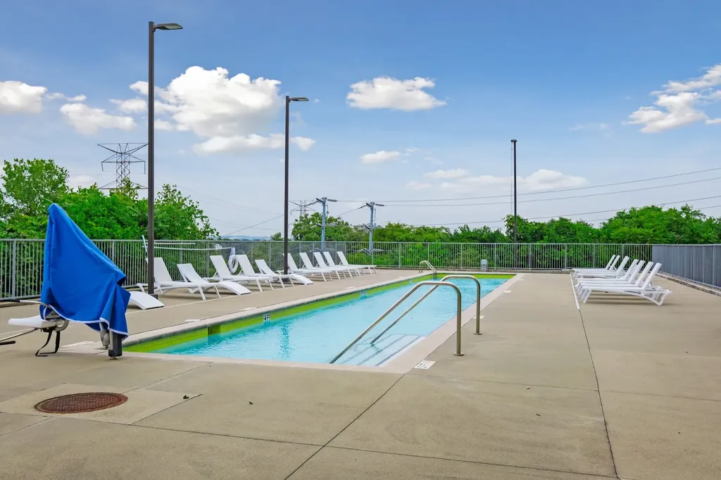 400 Herron Drive Nashville TN 37210