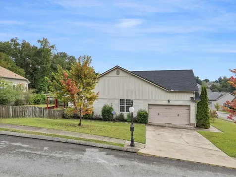 8614 Maple Valley Drive Chattanooga TN 37421
