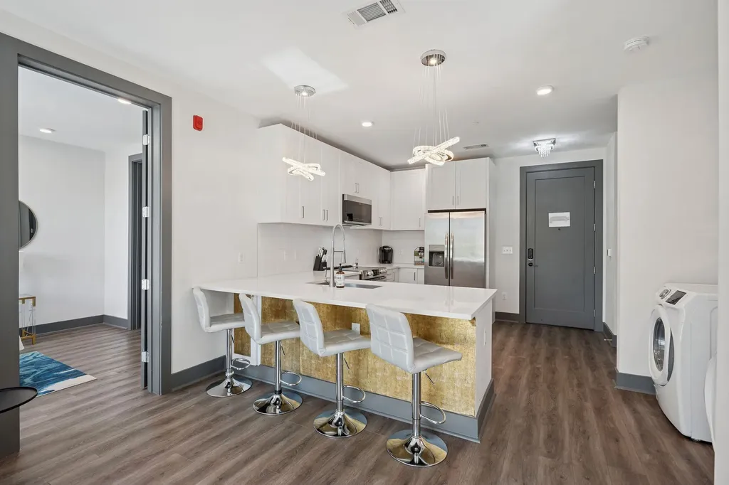 65 Lindsley Avenue Nashville TN 37210