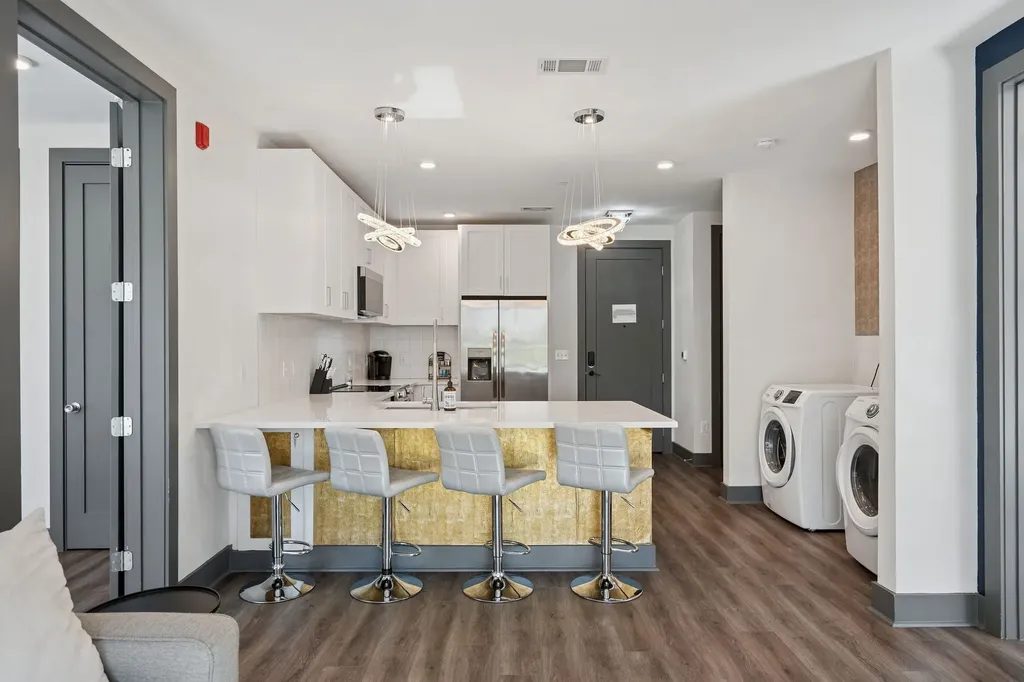 65 Lindsley Avenue Nashville TN 37210
