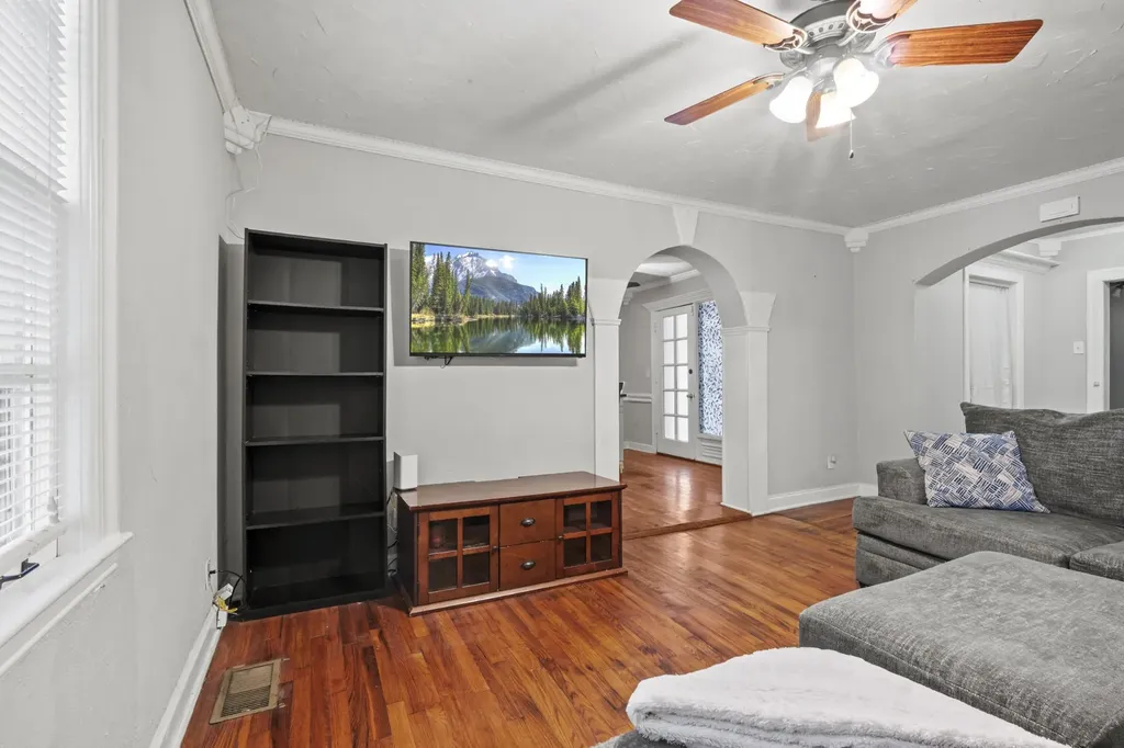 1804 Mars Street La Vergne TN 37086