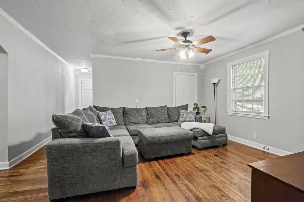 1804 Mars Street La Vergne TN 37086