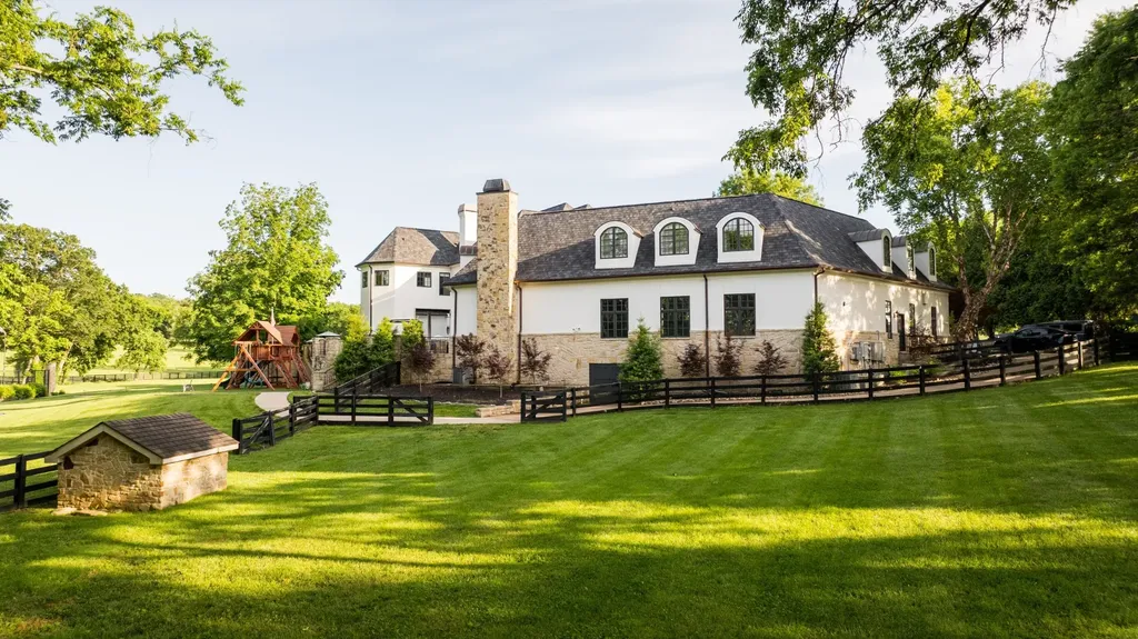 2410 Hidden River Lane Franklin TN 37069