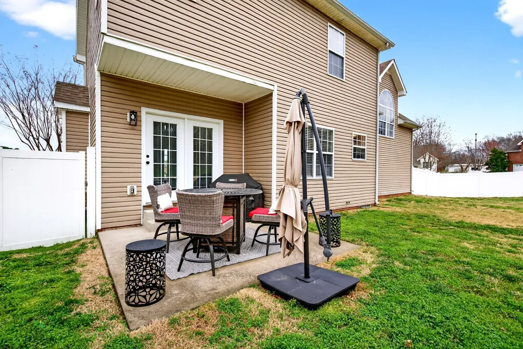 3098 Autumn Bluff Court Clarksville TN 37040