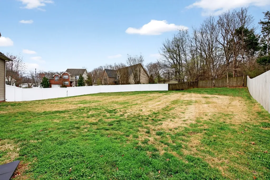 3098 Autumn Bluff Court Clarksville TN 37040