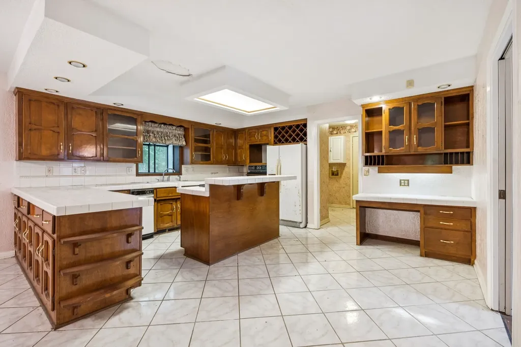 805 Shady Bluff Trail Clarksville TN 37043
