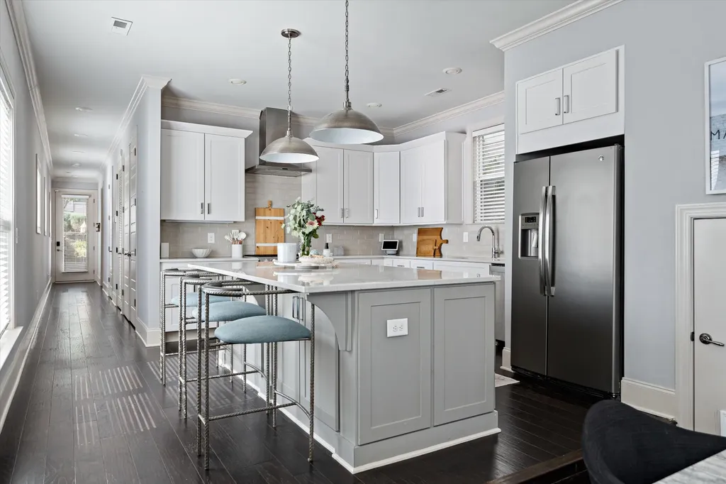 2213B 11th Ave, S Nashville TN 37204