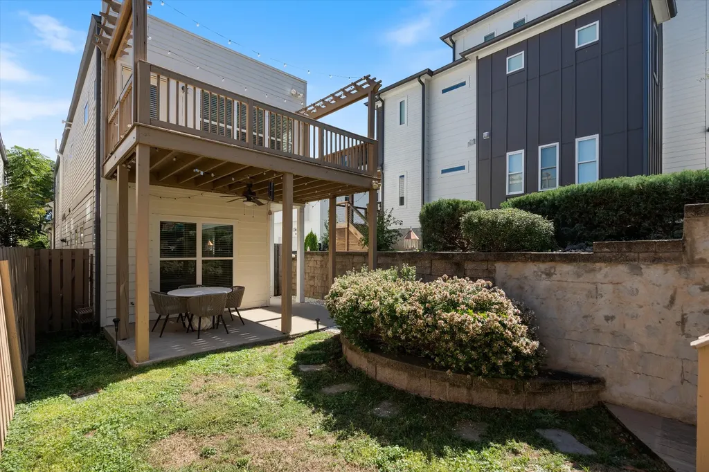 2213B 11th Ave, S Nashville TN 37204