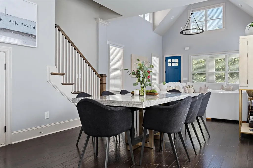 2213B 11th Ave, S Nashville TN 37204