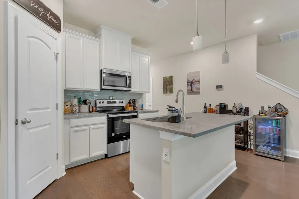 1021 Mckee Court Columbia TN 38401