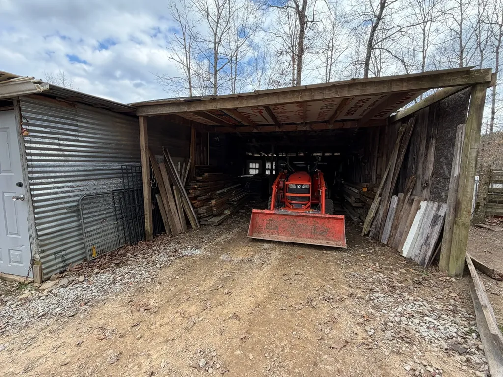 262 Hiwassee Road Crossville TN 38572