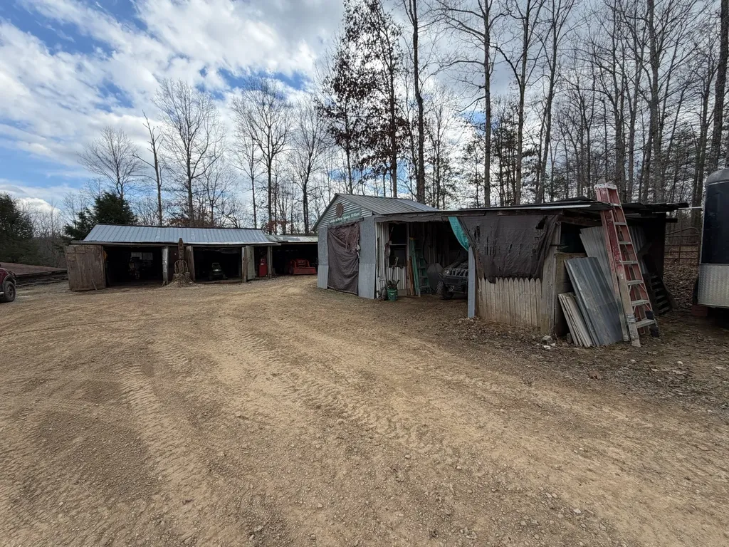 262 Hiwassee Road Crossville TN 38572