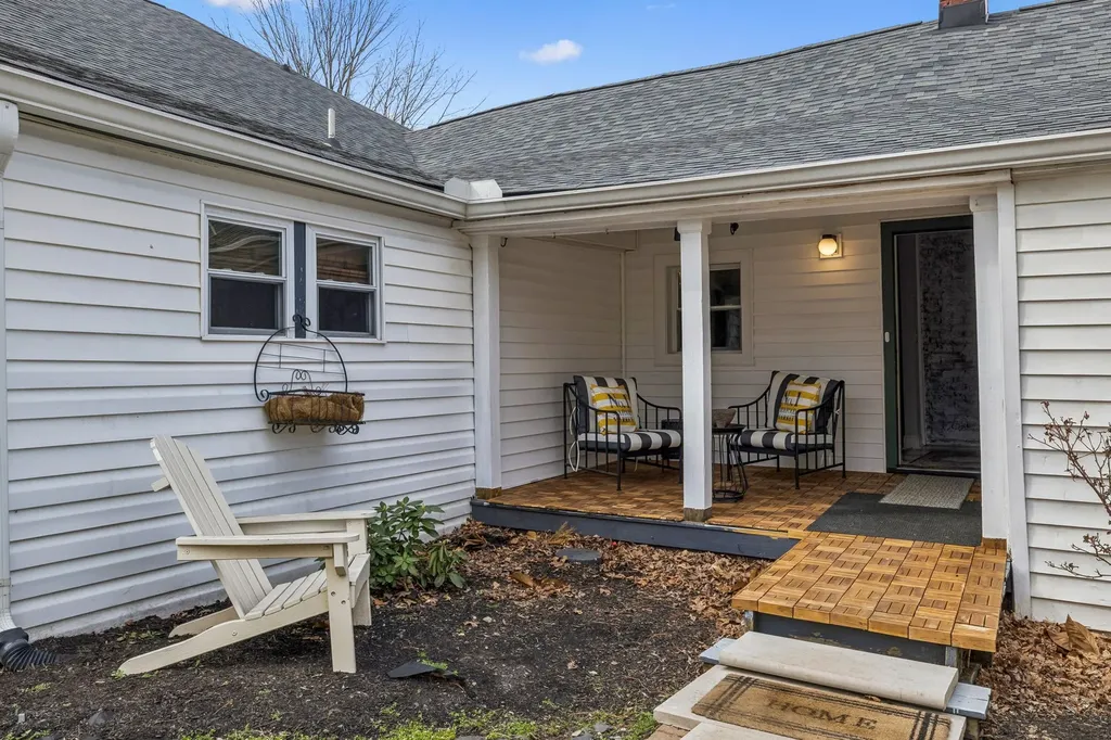 500 5th Ave, E Springfield TN 37172