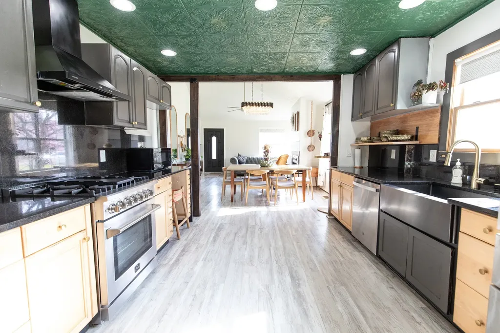 155 S Birchwood Drive Hendersonville TN 37075