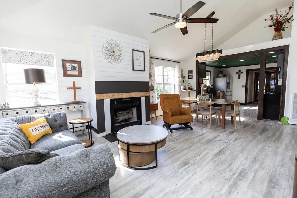 155 S Birchwood Drive Hendersonville TN 37075