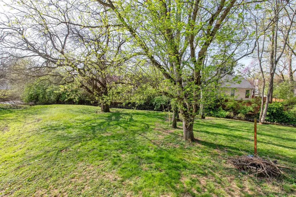 155 S Birchwood Drive Hendersonville TN 37075