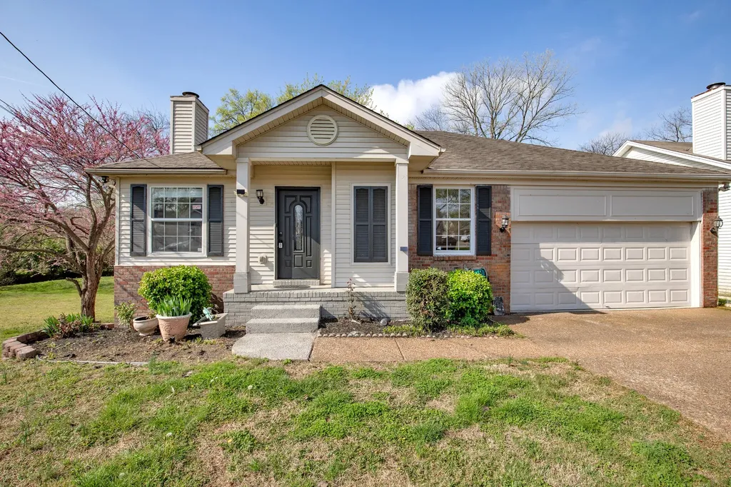 155 S Birchwood Drive Hendersonville TN 37075