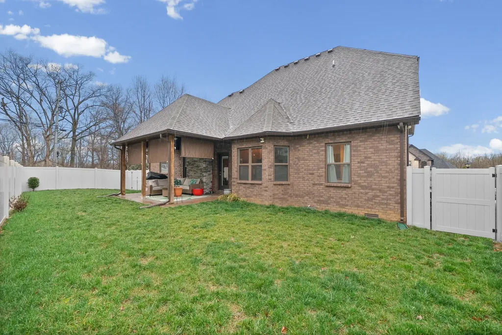 950 Terrace Creek Lane Clarksville TN 37040