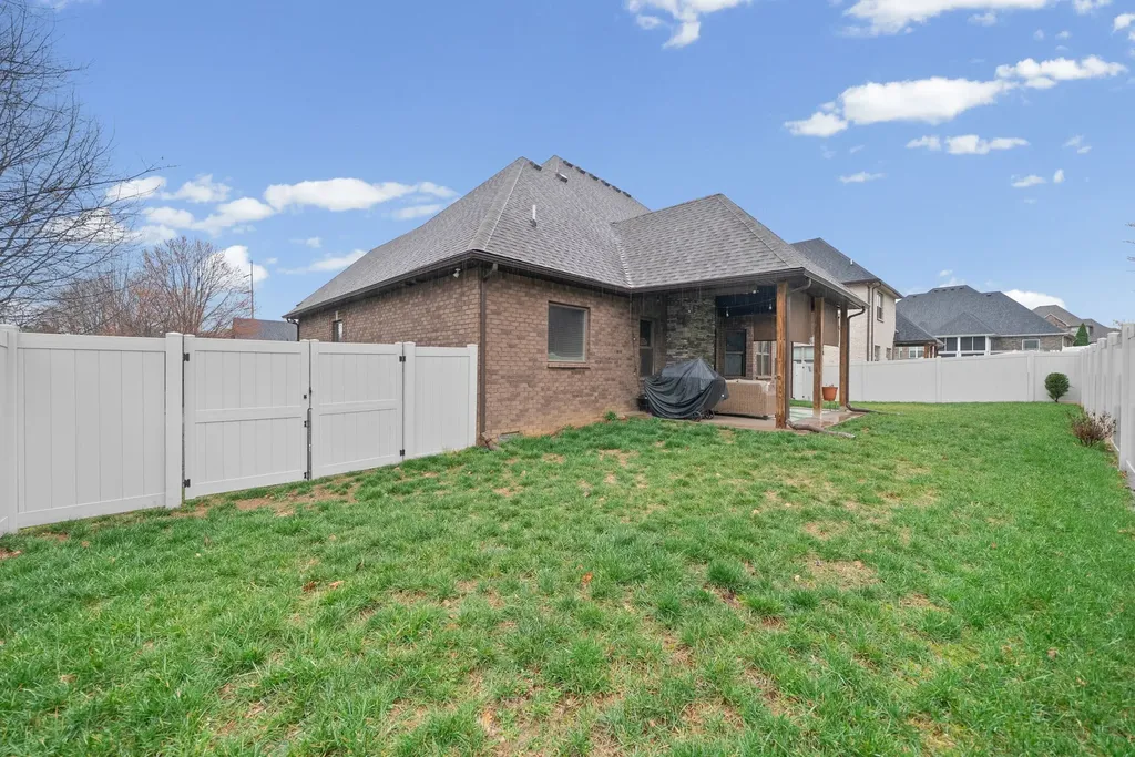 950 Terrace Creek Lane Clarksville TN 37040
