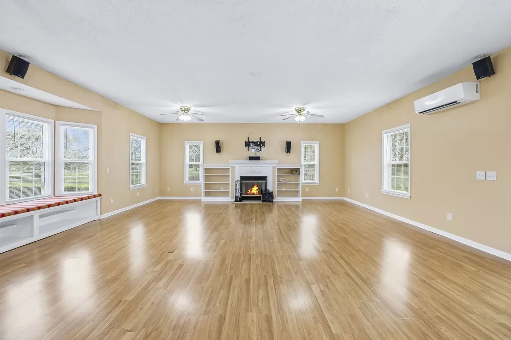 2531 Zion Road Columbia TN 38401