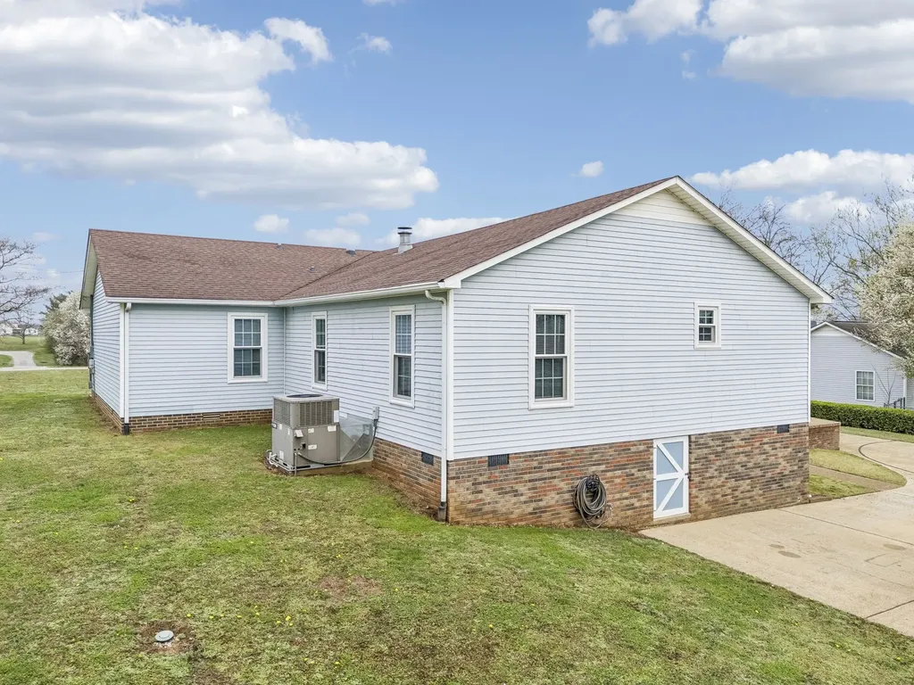 2531 Zion Road Columbia TN 38401