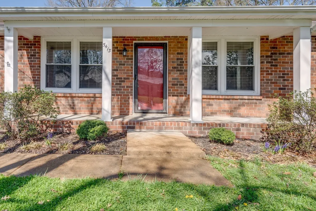 5413 Country Drive Nashville TN 37211