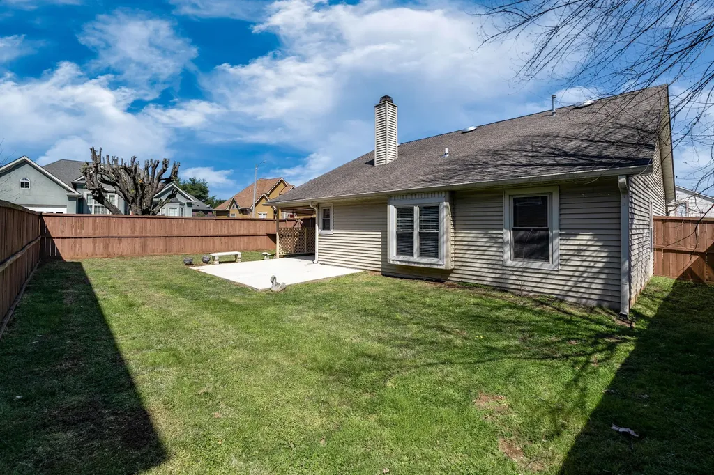 5000 Lancelot Court Columbia TN 38401